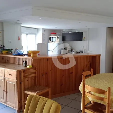 Apartamento 4 Pers A Sur Mer, 80m De La Plage, Terrasse, Parking Inclus - Fr-1-357-324 *